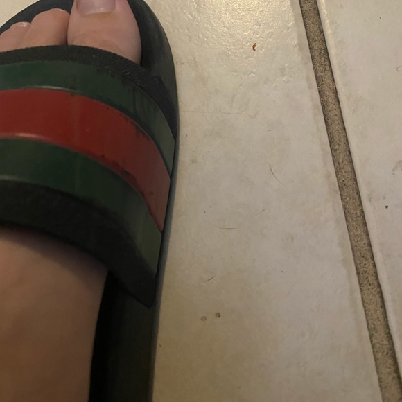 Gucci slides - Picture 9 of 9